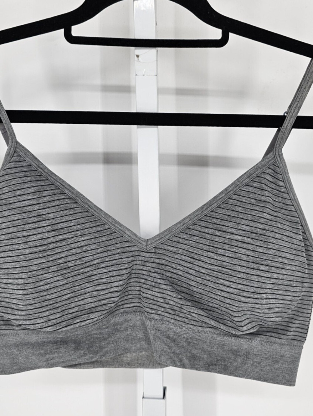 Secret Treasures Womens Sz XL Lightly Padded Bralette Bra Gray Striped V Neck